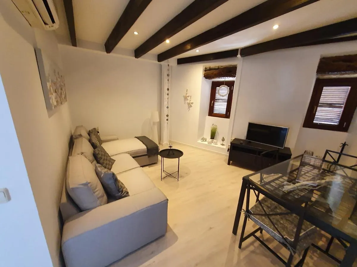 Edificio Can Roses Moscari