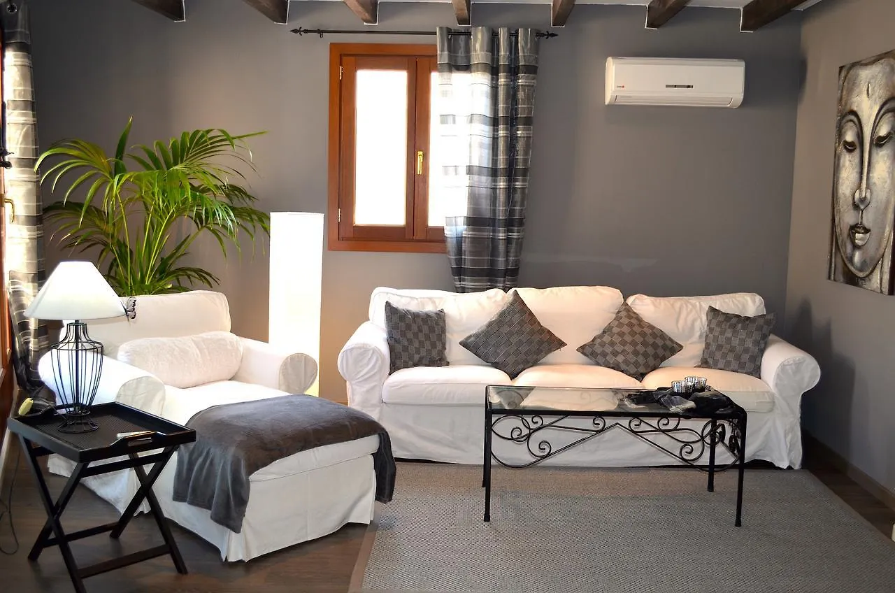 Apartment Edificio Can Roses Moscari